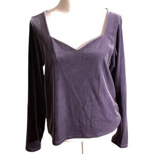 Old Navy Navy Blue Velvet Top Women’s Size L — Fitted, Classic, Soft (NWT)